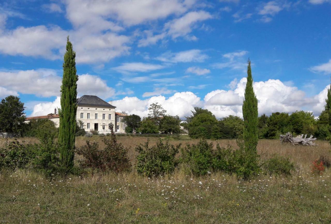 Bed and Breakfast Le Dojo Du Plessis Mareuil  Zewnętrze zdjęcie